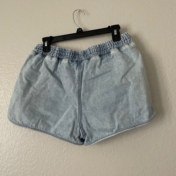 Sezane Kurt Short Size 8 - Picture 2 of 4